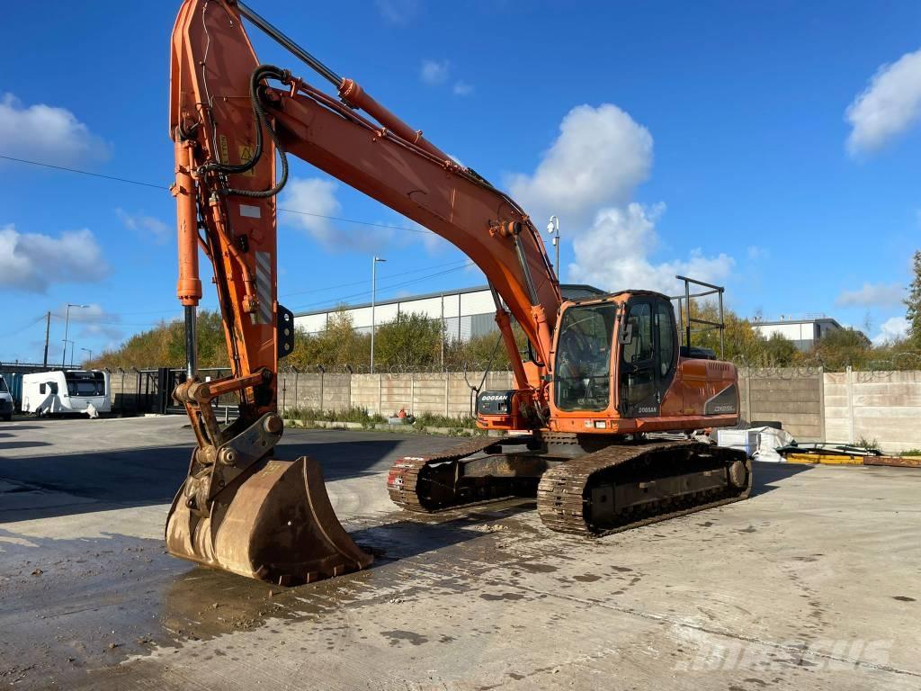 Doosan DX 255 LC Escavadoras de rastos