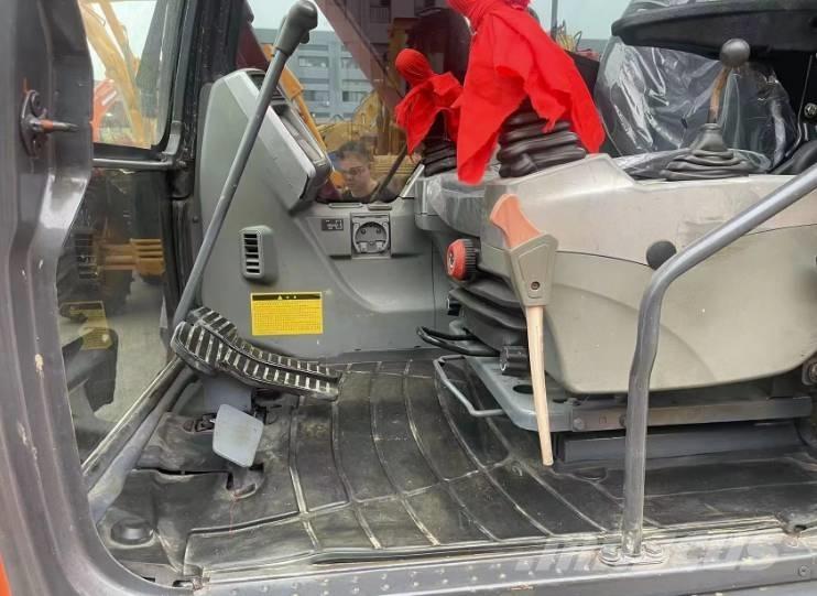 Doosan DX80 Escavadoras Midi 7t - 12t