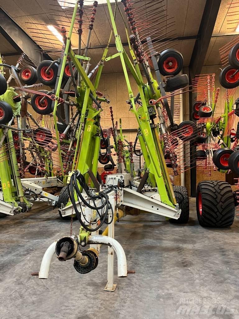 CLAAS LINER 3500 HHV Ancinho virador
