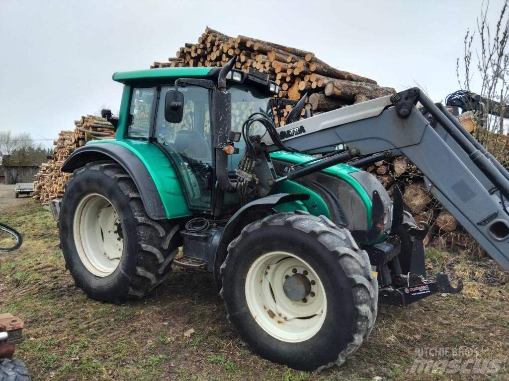 Valtra N 142 D Tratores Agrícolas usados