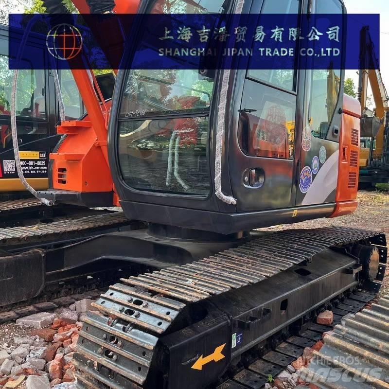 Hitachi ZX 135 Escavadoras de rastos