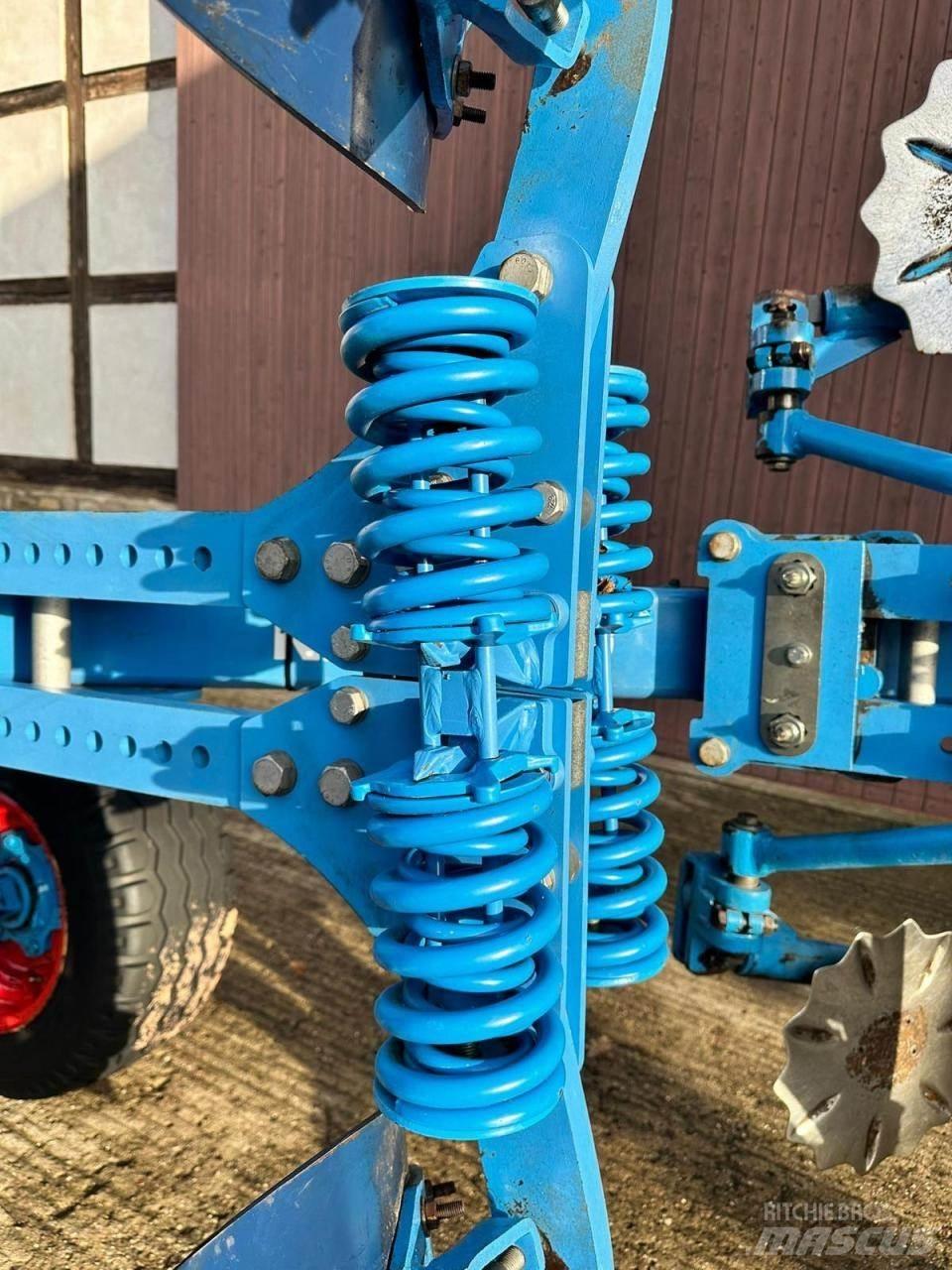 Lemken Europal 8 Charruas reversíveis