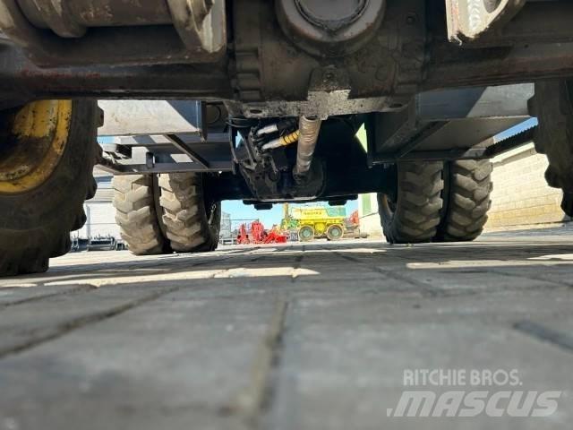 Mecalac 714 MW Escavadoras de rodas
