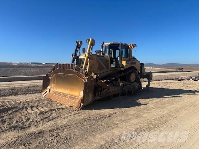 CAT D 8 T Dozers - Tratores rastos