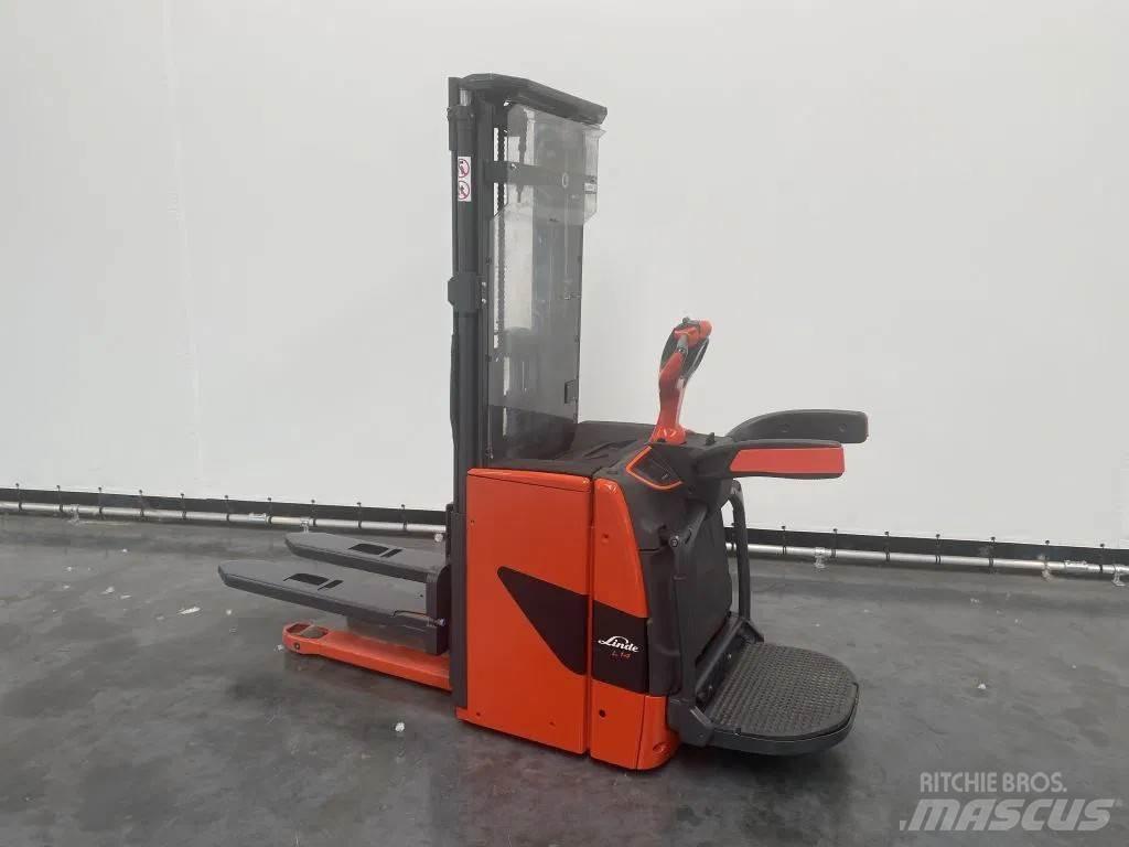 Linde L 14 AP Empilhador para operador externo