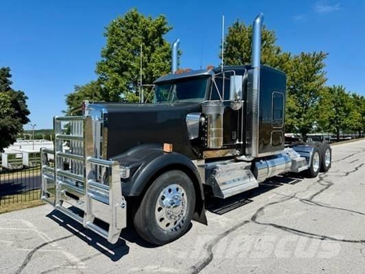 Kenworth W 900 Tractores (camiões)