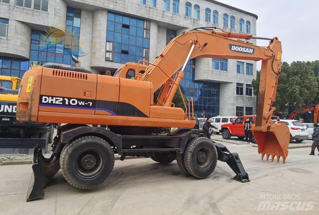 Doosan DH 210 W-7 Escavadoras de rodas