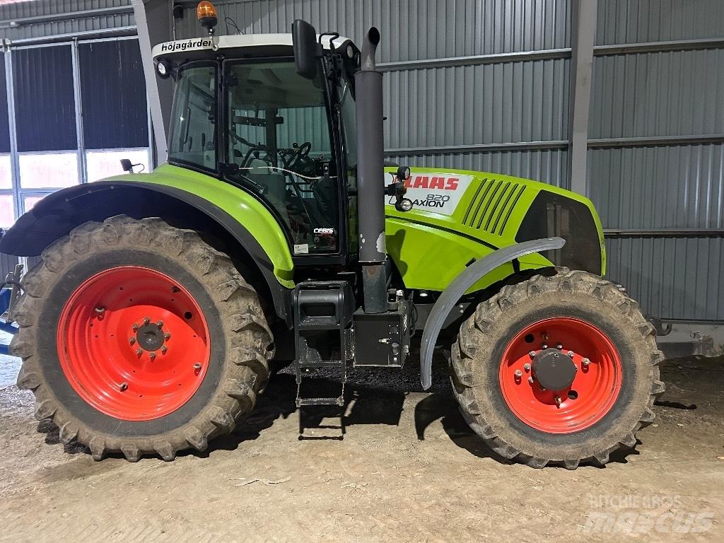 CLAAS 820 Tratores Agrícolas usados