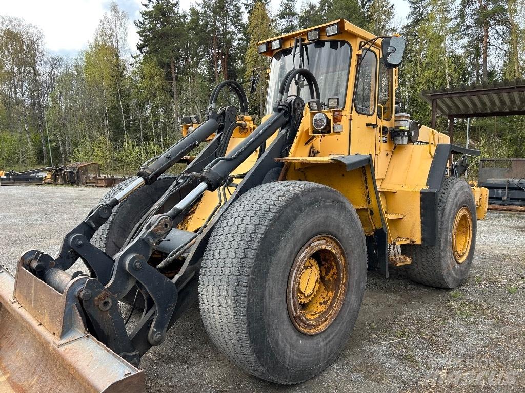 Volvo L 120 Pás carregadoras de rodas