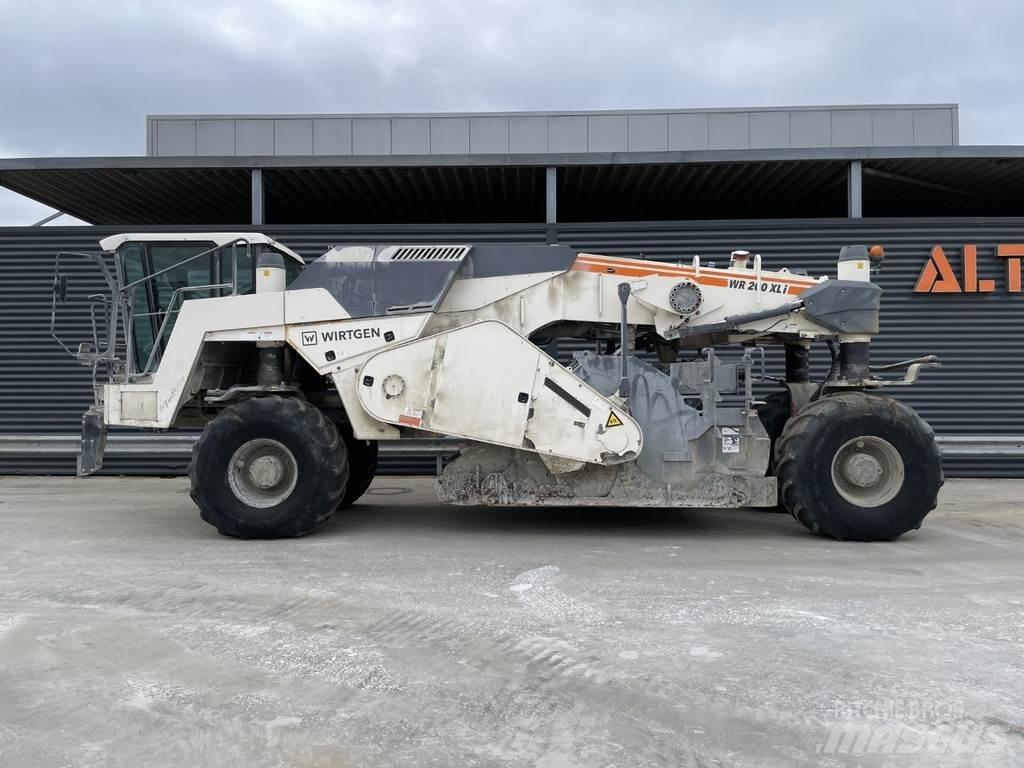 Wirtgen WR 200 XLI Recicladores de asfalto