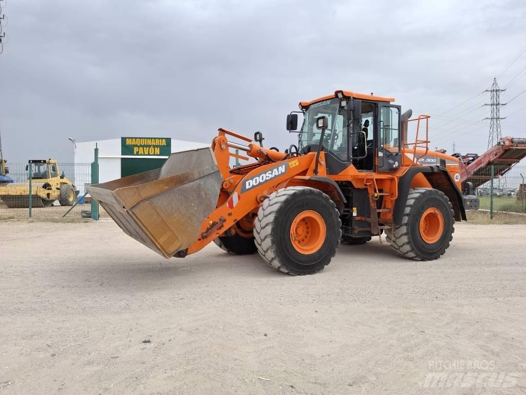 Doosan DL 300-5 Pás carregadoras de rodas