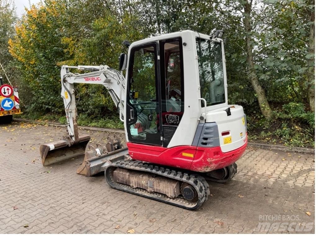 Takeuchi TB228 Mini Escavadoras <7t