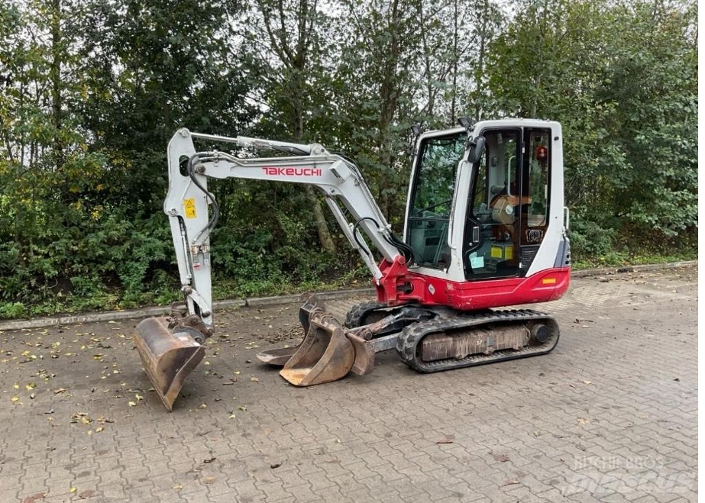Takeuchi TB228 Mini Escavadoras <7t
