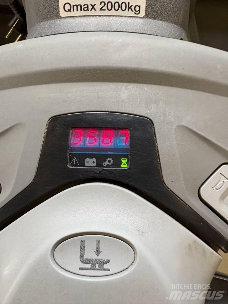Cesab P 320 Porta-paletes com plataforma