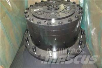 JLG Hubs Travőes