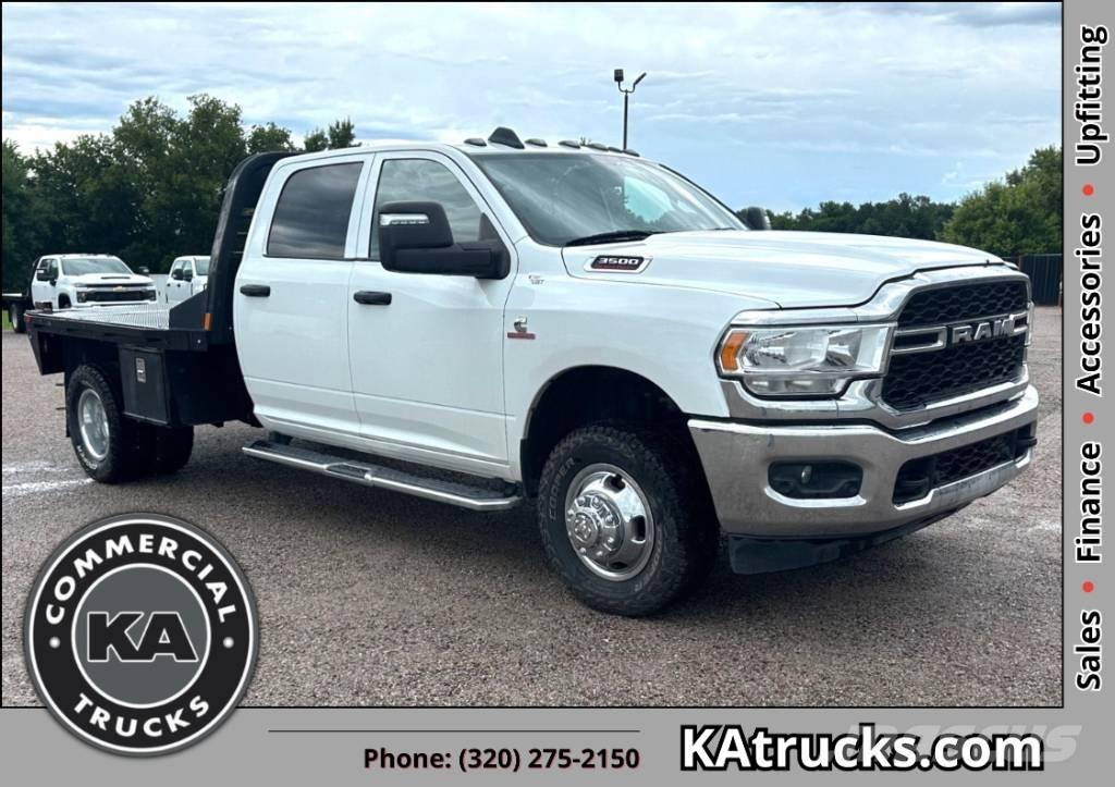 RAM 3500 TRADESMAN Camiões estrado/caixa aberta