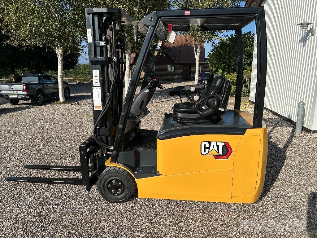 CAT EP 16 CN 2T Empilhadores eléctricos