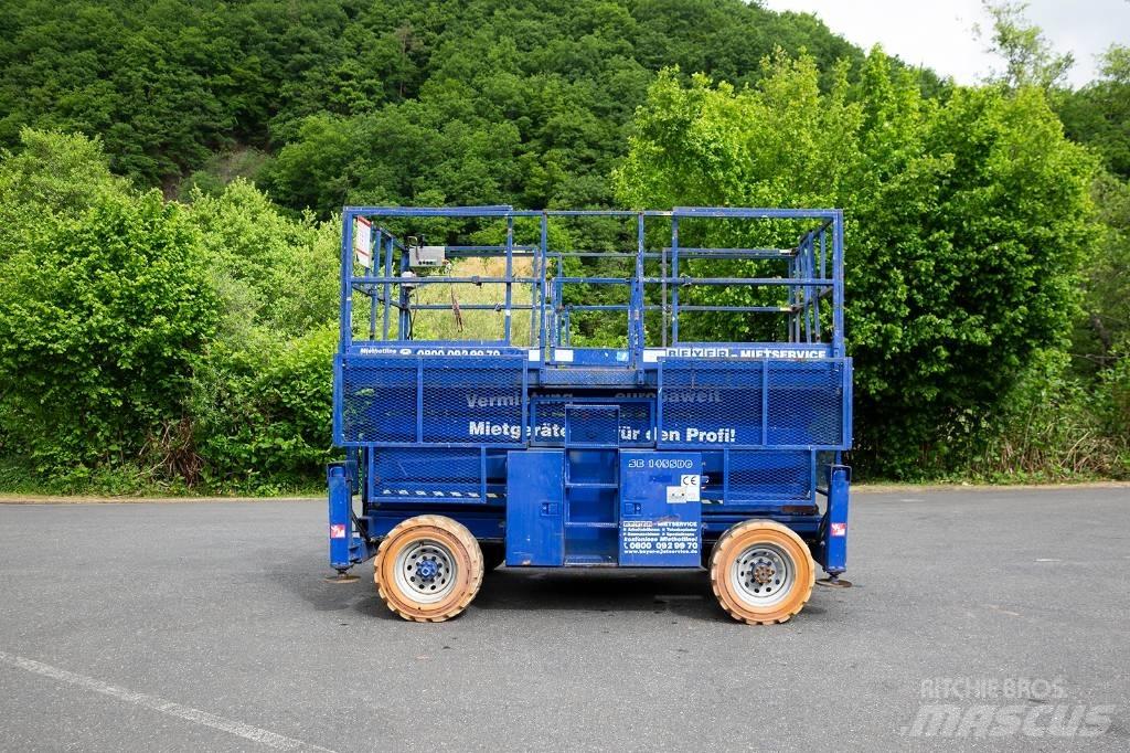 SkyJack 8841 RT Elevadores de tesoura