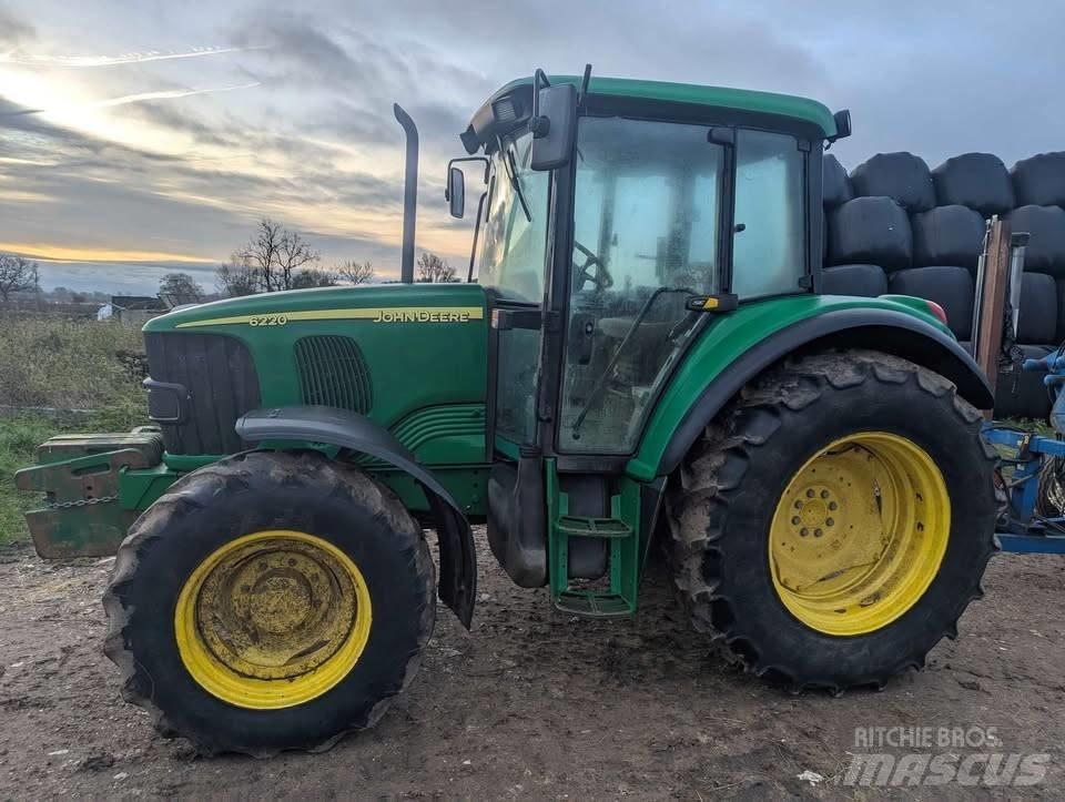 John Deere 6220 SE Tratores Agrícolas usados