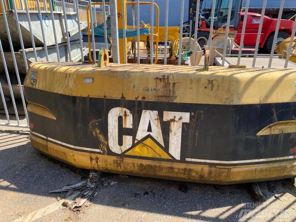 CAT 320, 320B, 320BL Chassis e suspensões