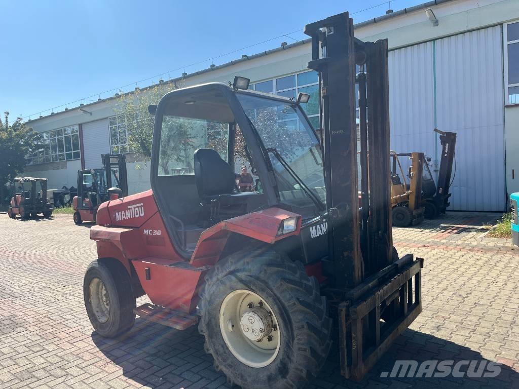 Manitou MC 30 V-4173 Empilhadores todo-terreno