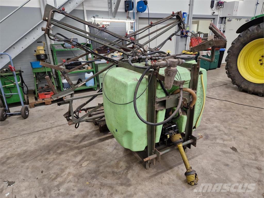 Tecnoma 800 Liter Pulverizadores rebocados