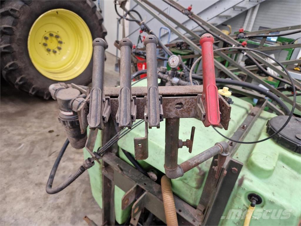 Tecnoma 800 Liter Pulverizadores rebocados