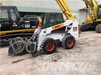 Bobcat S 220 Carregadoras de direcção deslizante