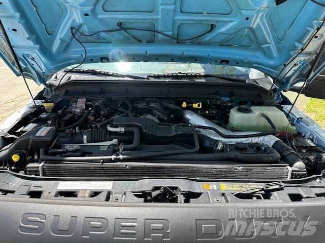 Ford F 550 SD Plataformas aéreas montadas em camião