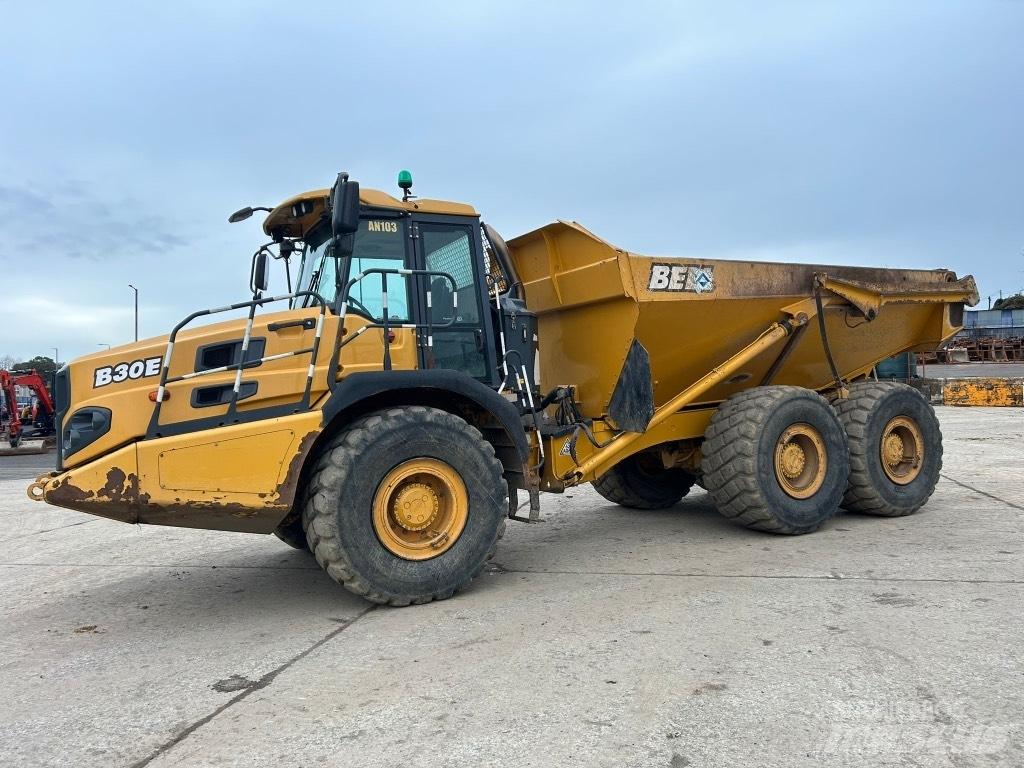 Bell B30E ( Tail Door ) Camiões articulados
