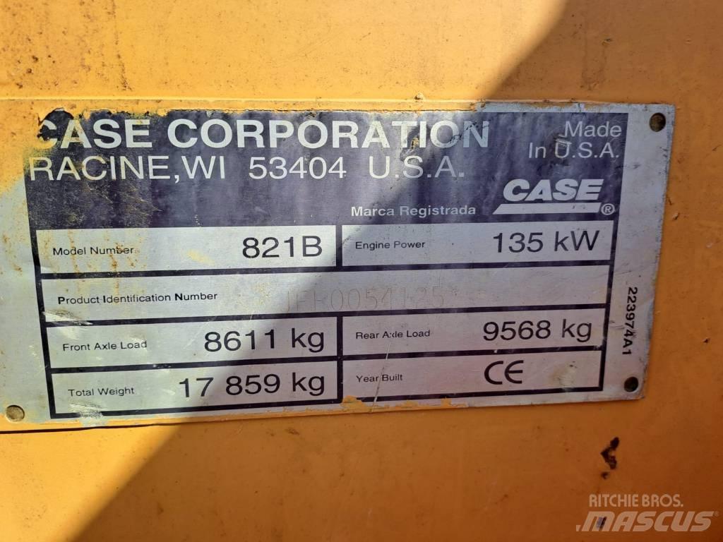 CASE 821 B Pás carregadoras de rodas