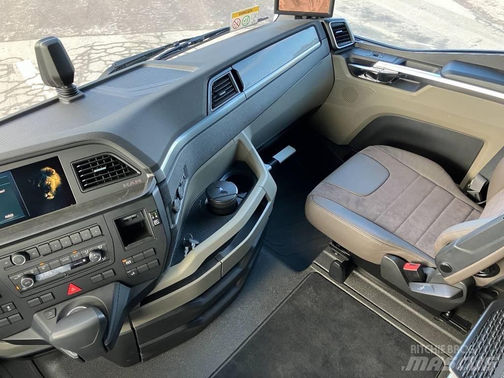 MAN TGX 26.520 Camiões de caixa fechada