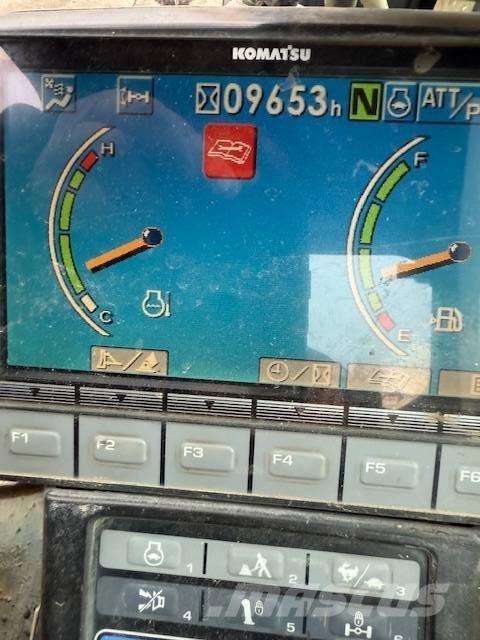 Komatsu PW 118 MR-8 Escavadoras de rodas