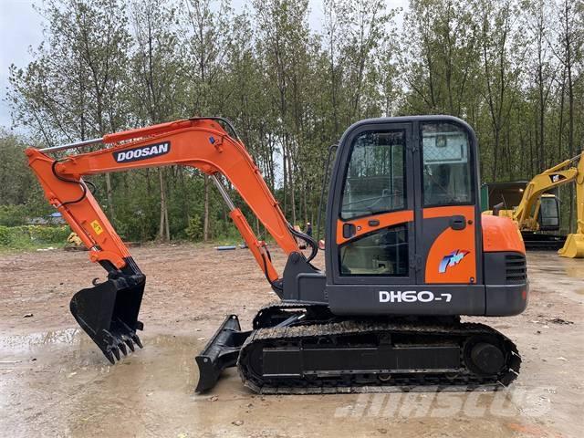 Doosan DH60-7 Mini Escavadoras <7t