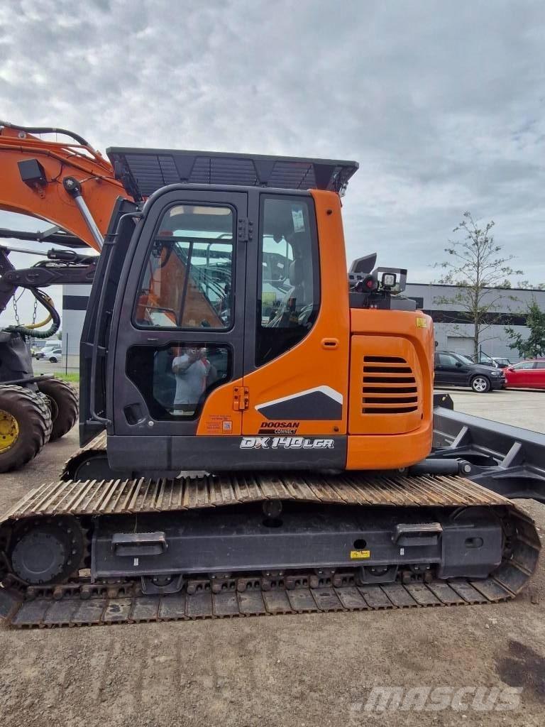 Develon DX 140 LCR-7 Escavadoras de rastos