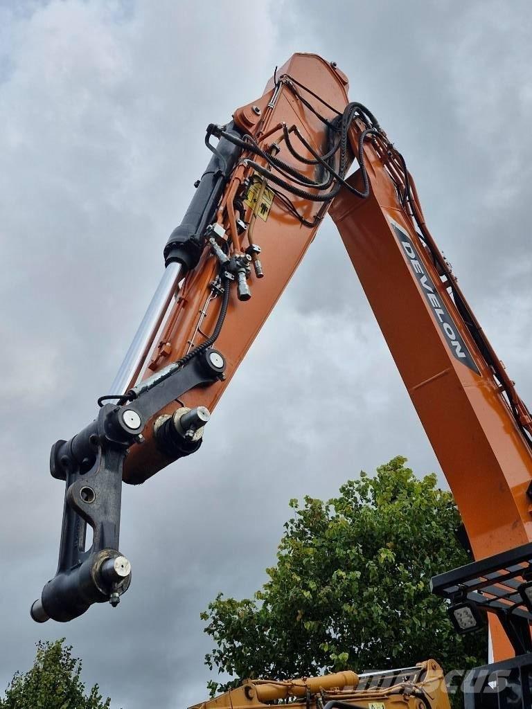 Develon DX 140 LCR-7 Escavadoras de rastos
