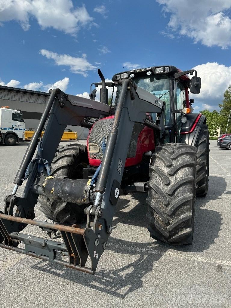 Valtra N141 Advance Tratores Agrícolas usados