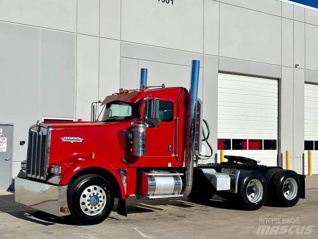 Kenworth W 900 Tractores (camiões)