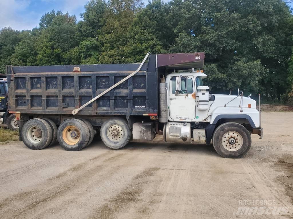 Mack RD 688 S Camiões basculantes