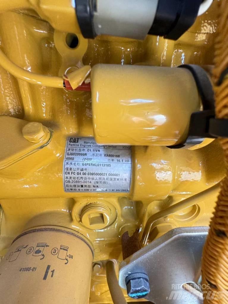 CAT 302 Mini Escavadoras <7t