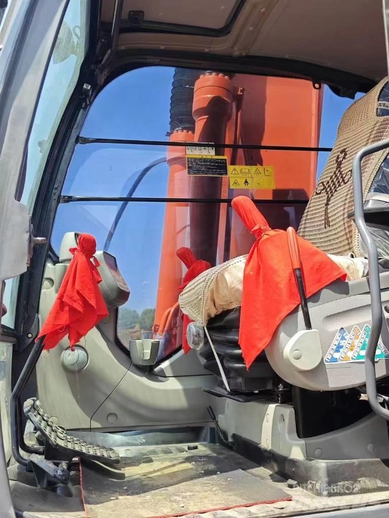 Hitachi ZX200 Escavadoras de rastos