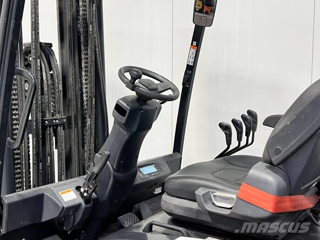 Doosan B50XC-7 Empilhadores eléctricos