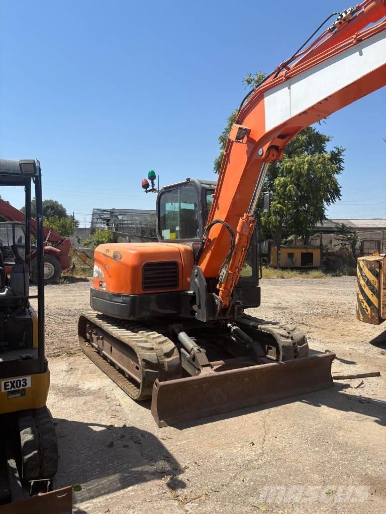 Doosan DX 80 R Escavadoras Midi 7t - 12t