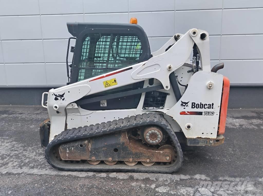Bobcat T 590 Carregadoras de direcção deslizante