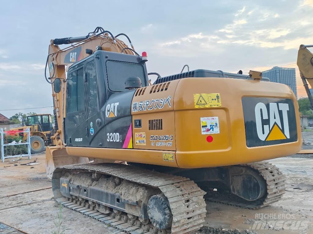 CAT CAT 320D2 Escavadoras de rastos