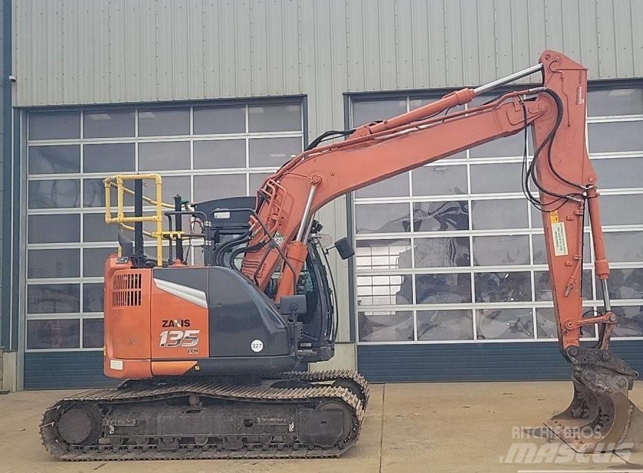 Hitachi ZX135US-7 Escavadoras de rastos