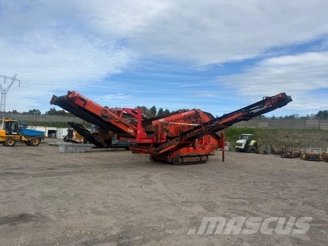 Terex Finlay 883 Crivos móveis