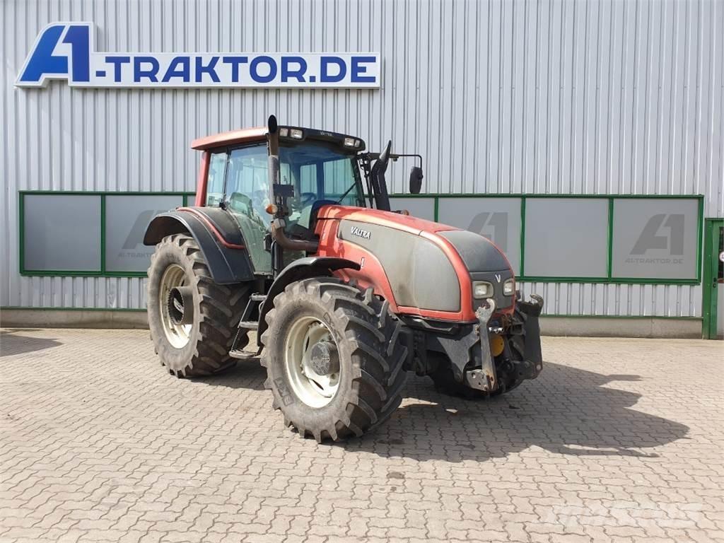 Valtra T151 Tratores Agrícolas usados