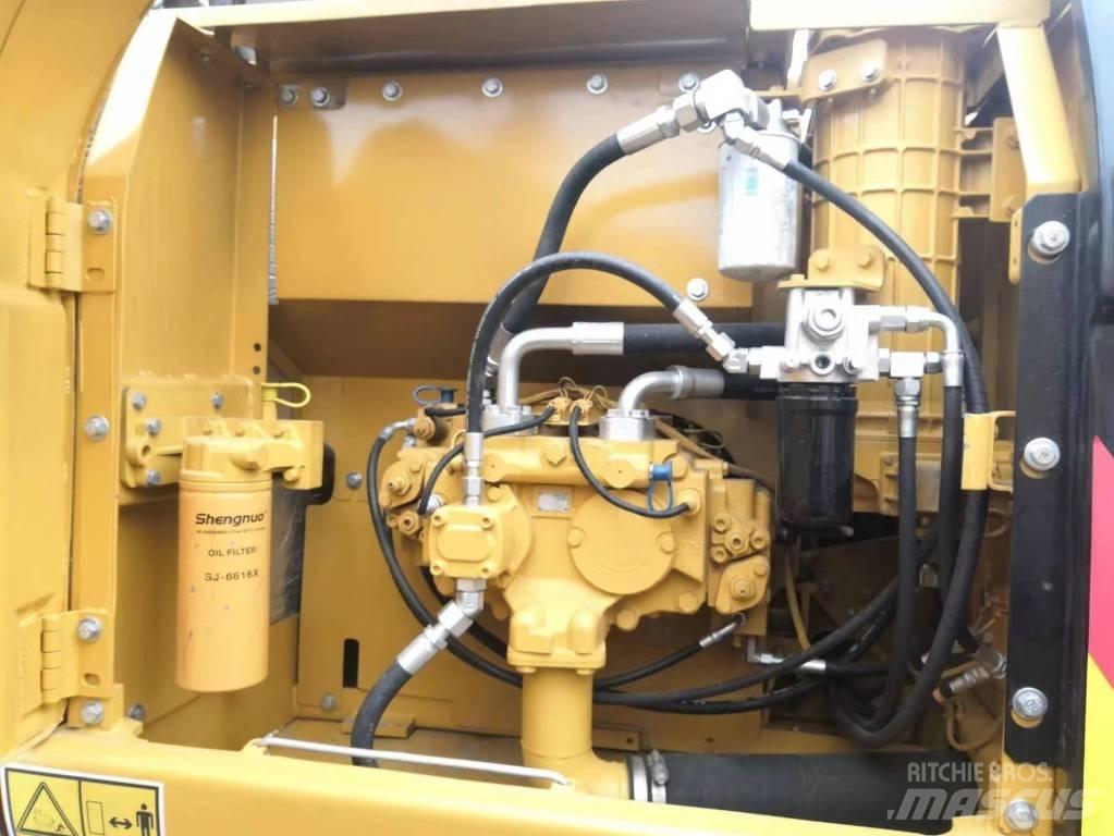 CAT 320 D L Escavadoras de rastos