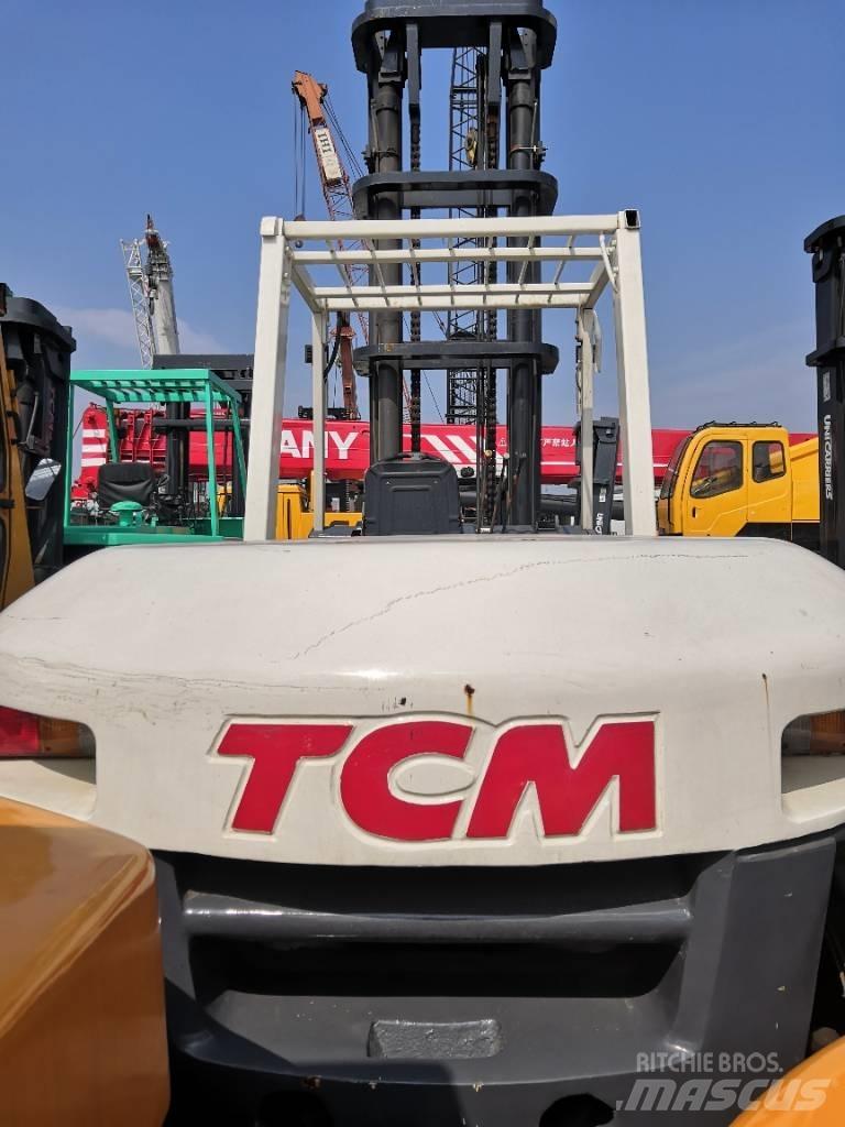 TCM 100 Empilhadores Diesel